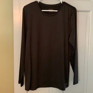 Black long sleeve tee